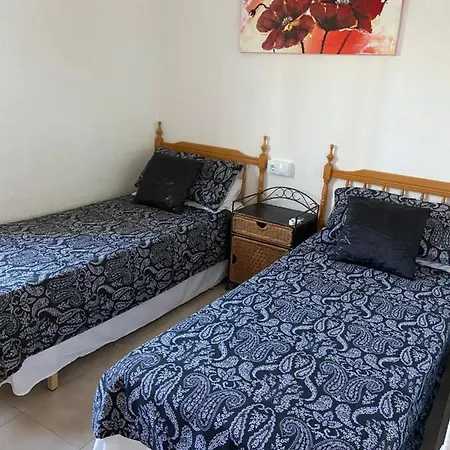 Βίλα Rhoda With Private Pool *